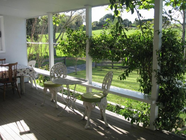 Miranda Orchard Cottage image 12